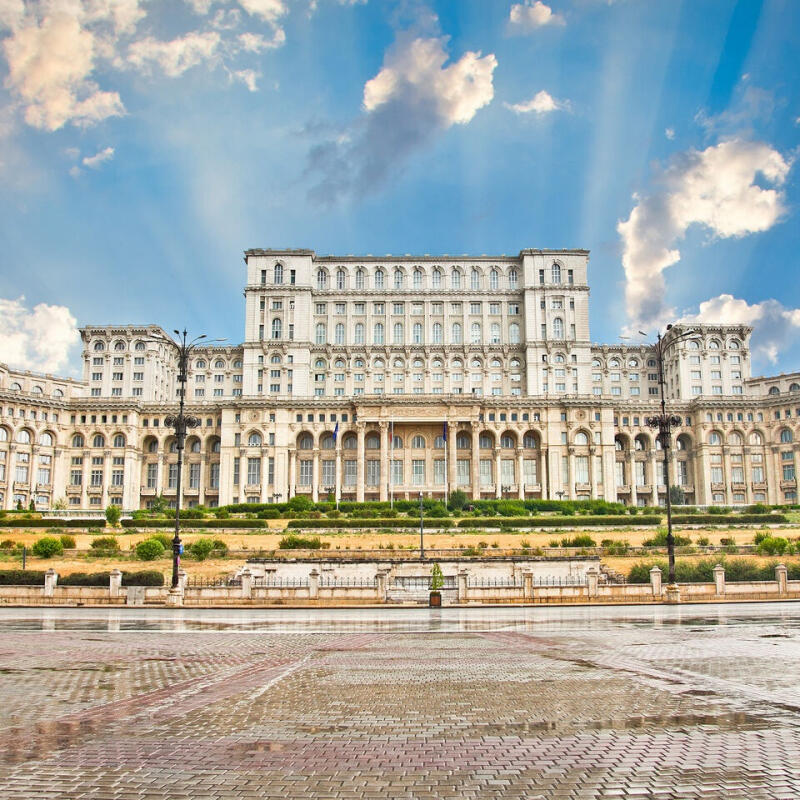 Palace of the Parliament (3,9 tỷ USD)