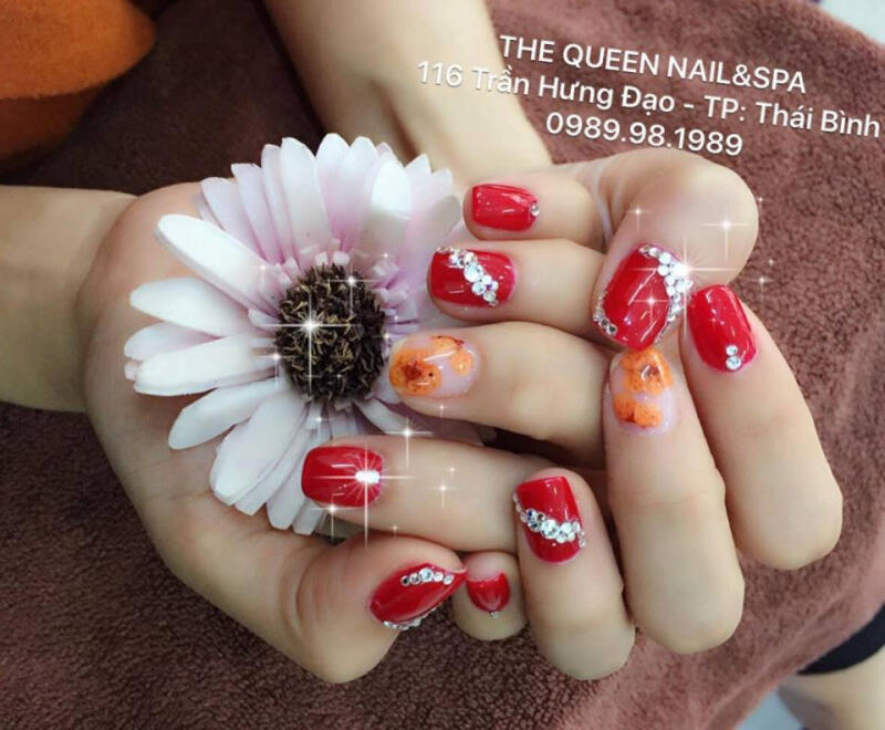 The Queen Nail & Spa