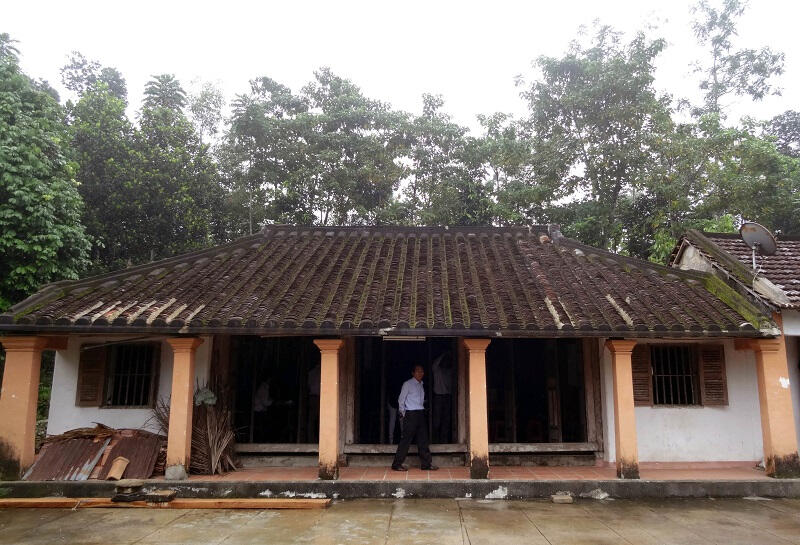 Nhà cổ làng Lộc Yên