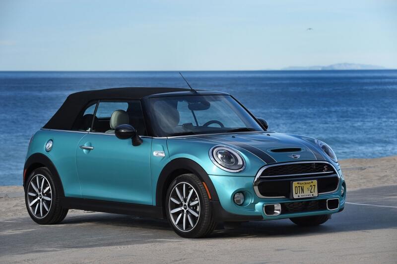MINI Cooper Convertible 2017