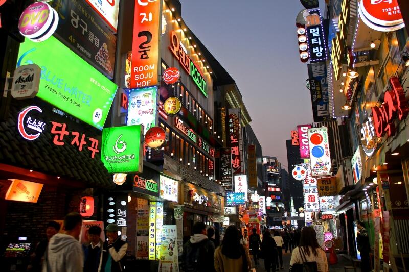 Khu Myeongdong, Seoul, Hàn Quốc.
