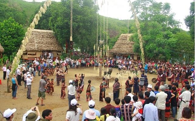 Khu trung tâm văn hóa và vui chơi giải trí