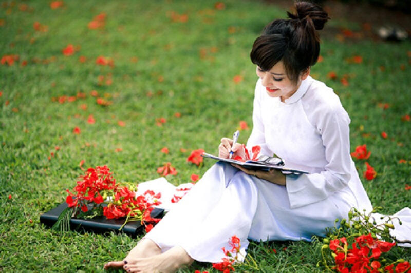 Bàn về tình yêu tuổi học đường