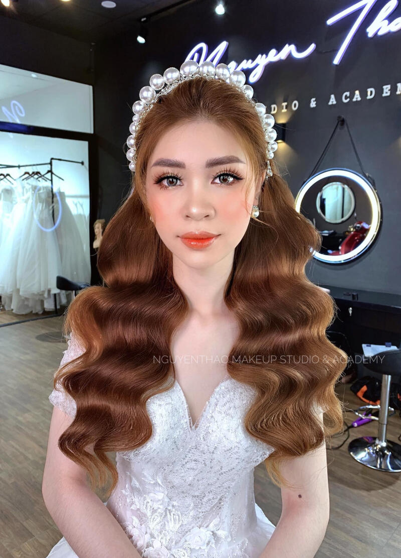 NGUYỄN THẢO- Makeup Studio & Academy