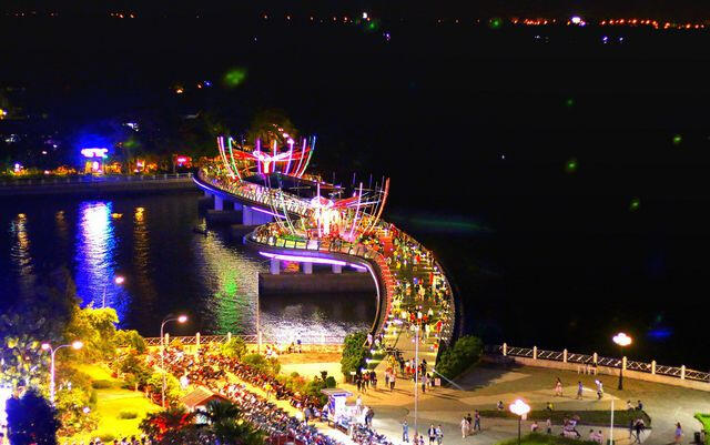 Cầu đi bộ Cần Thơ