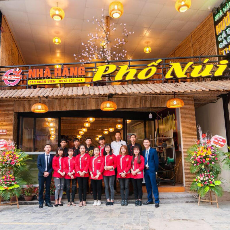 Nhà Hàng Phố Núi Sapa