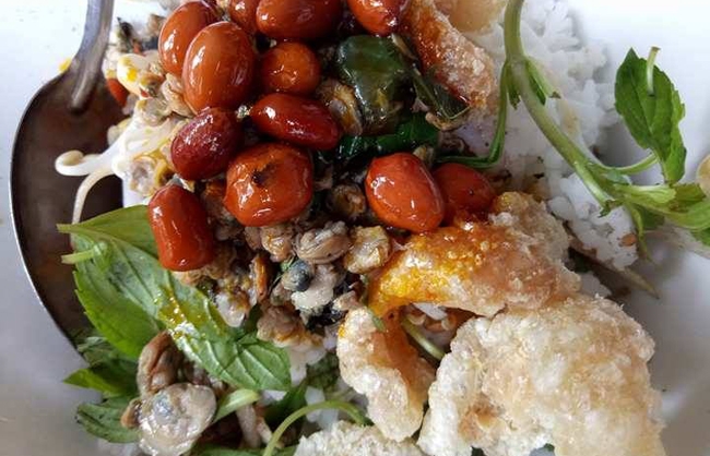 Cơm hến Thu Hiền