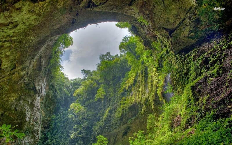 Hang Sơn Đoòng - Việt Nam