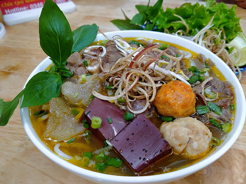 Bún bò Gốc Huế