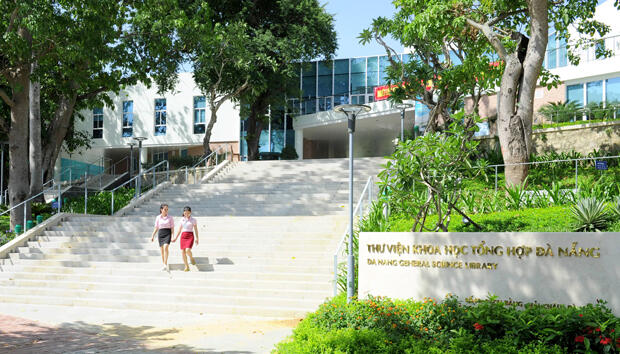 Thư viện Khoa học Tổng hợp diễn ra Hội Báo xuân Nhâm Dần 2022