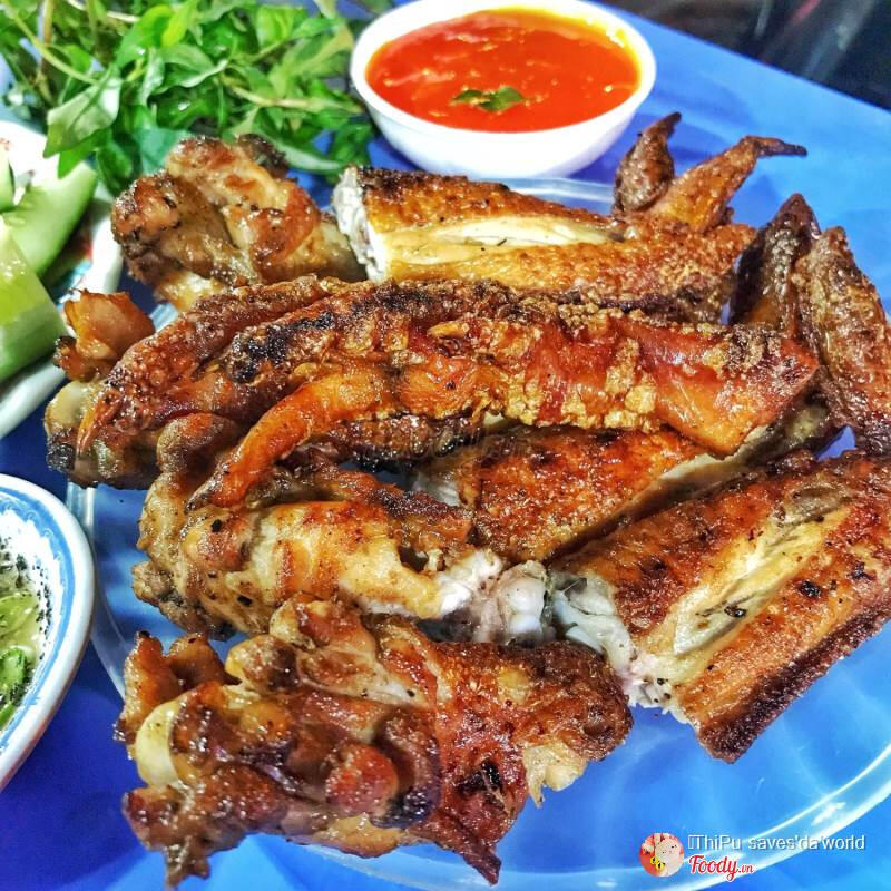 Chân gà nướng