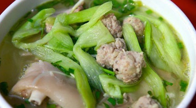 Bún mọc, sườn dọc mùng – Phố Lương Ngọc Quyến