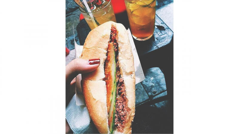 Bánh mì pate Chả Cá