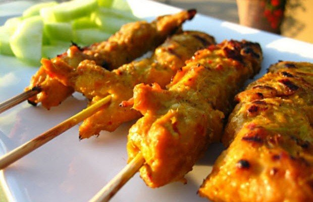 Thịt lợn đồi nướng xiên