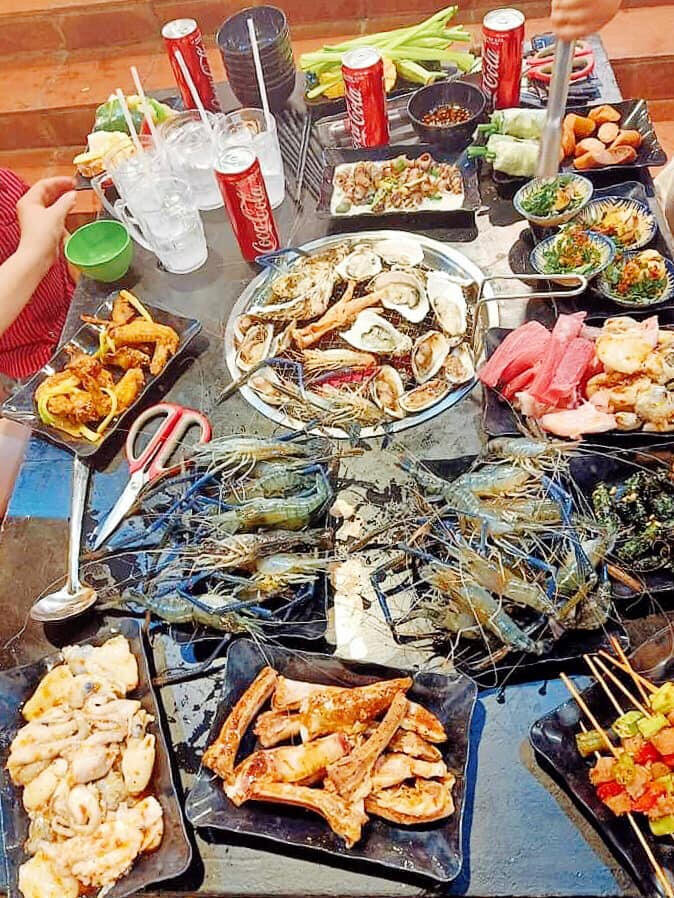 Chuỗi buffet Lẩu & Nướng Cô 3 Còi