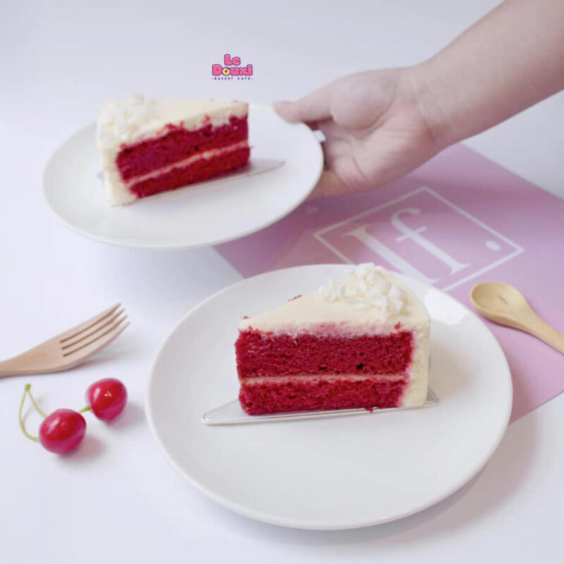 Le Douxi - Tiệm bánh & Cafe