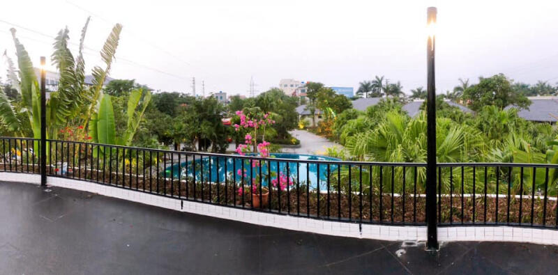 Làng Việt Hotel & Resort