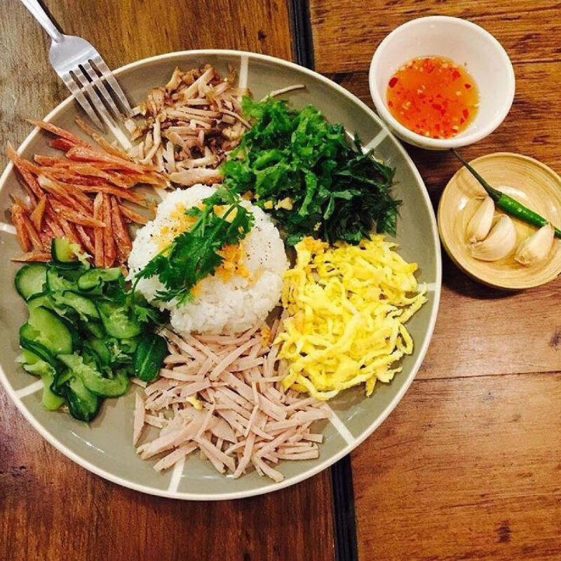 Cơm âm phủ Huế