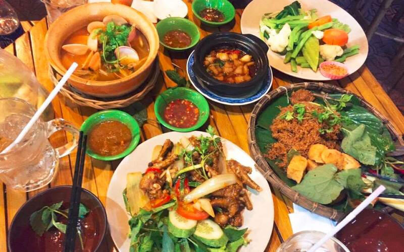 Nhà hàng Tùng Tùng