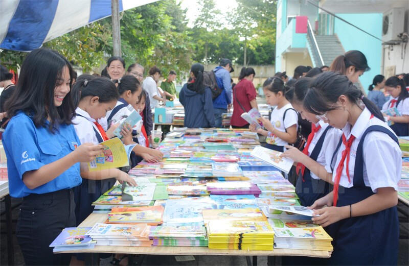 Tích cực phát triển văn hóa đọc