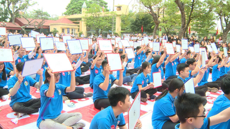 Trường THPT Nguyễn Đức Cảnh