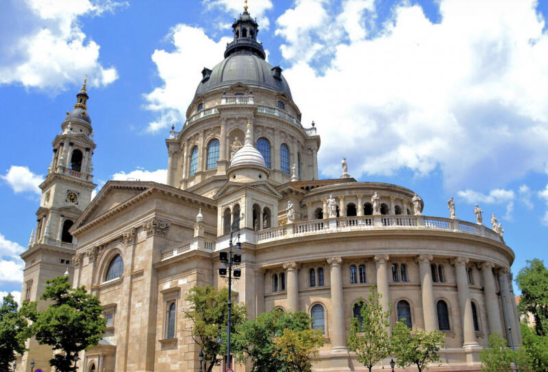 Nhà thờ Thánh Stephen’s Basilica, Budapest, Hungary