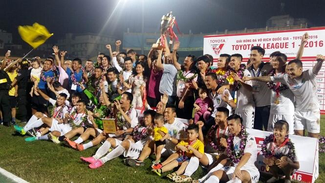 CLB Hà Nội T&T lần thứ 3 vô địch V-League